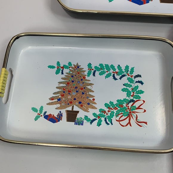 Vintage Lacquerware 3 Piece Christmas Tray Set Christmas Tree Stars Presents - Picture 2 of 8